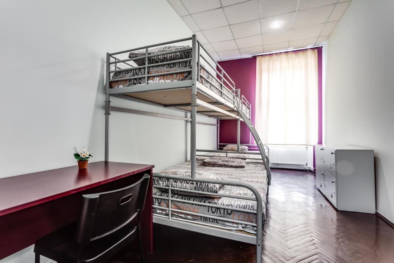 Mister Hostel ลวีฟ ภายนอก รูปภาพ